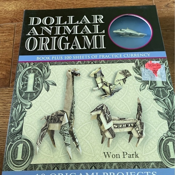 Dollar Animal Origami Kit: Book & 100 sheets of practice currency - Picture 1 of 4